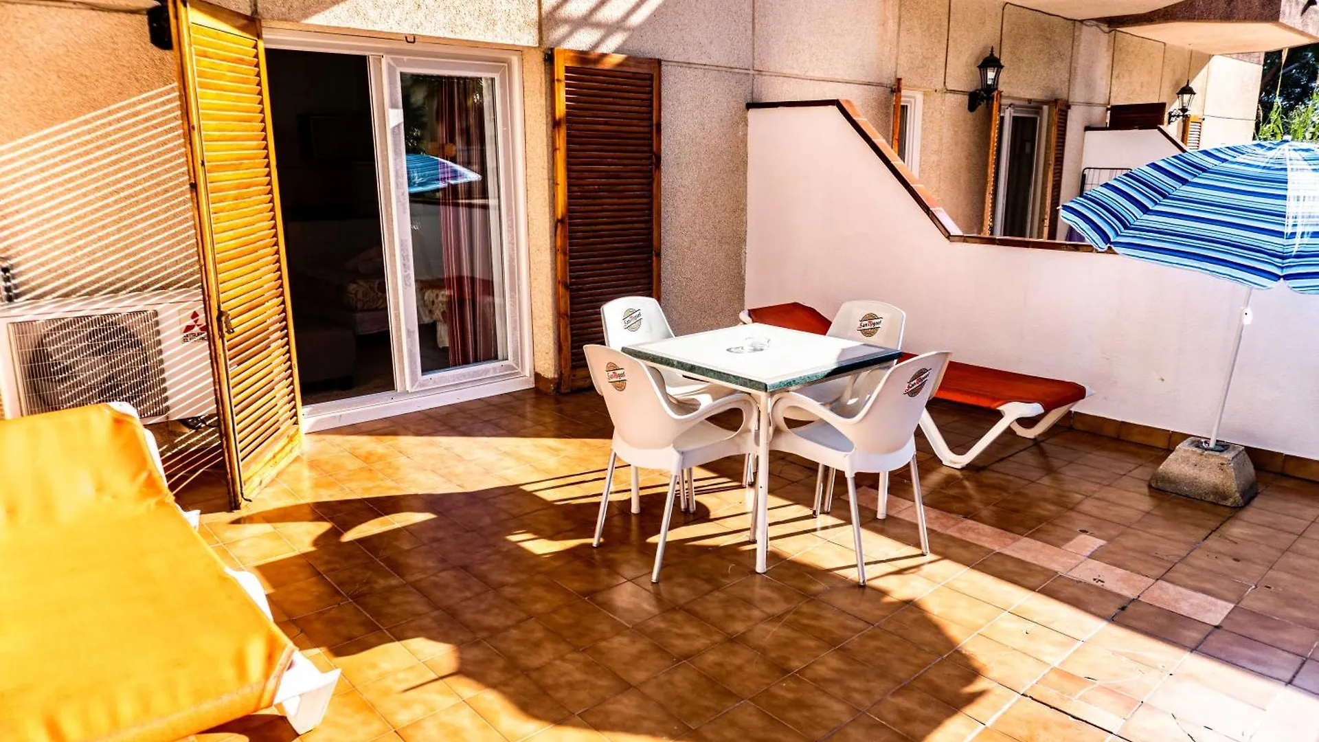 Eva Aparthotel Lloret de Mar 0*,  Spain